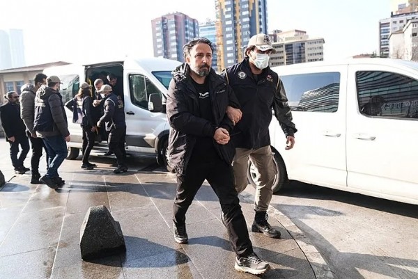 CHP’li belediyelere terör operasyonu! İşte 10 şüphelinin tutuklanma gerekçesi: Örgüt talimatı ile hareket ediyorlar!